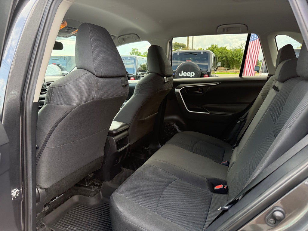 2020 Toyota Rav4 Image 9
