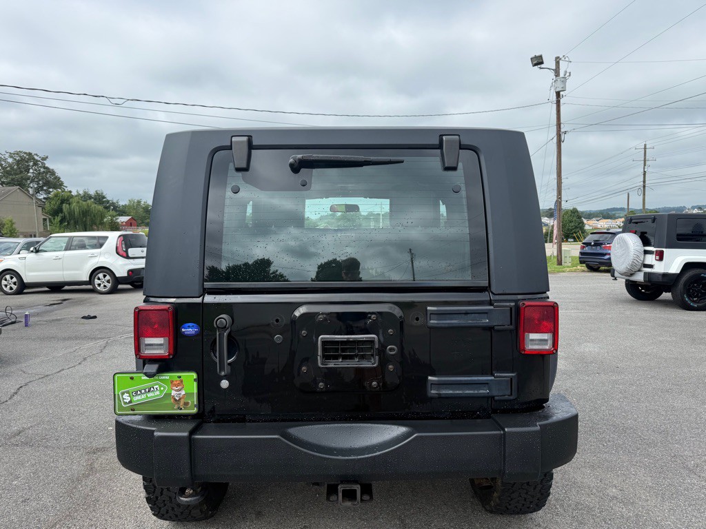 2010 Jeep Wrangler Image 3