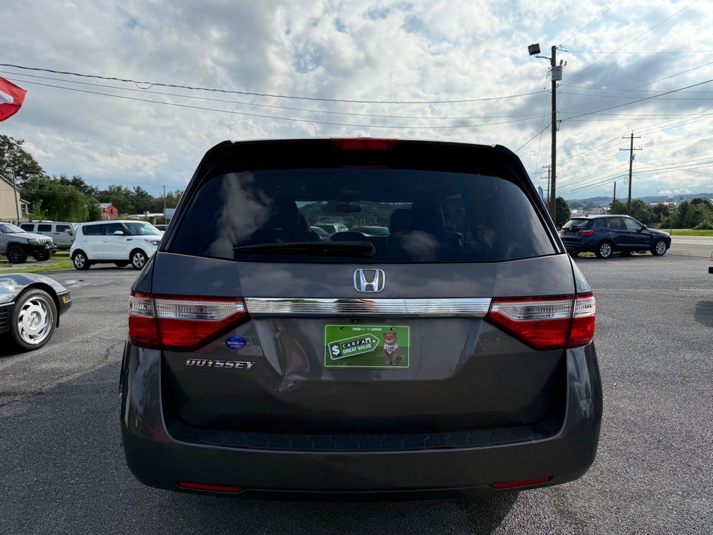 2011 Honda Odyssey Image 3