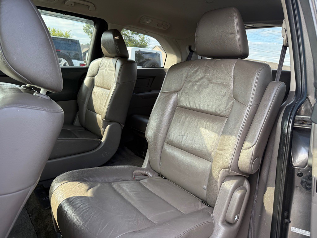 2011 Honda Odyssey Image 8