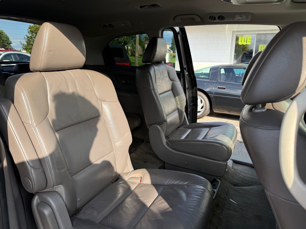 2011 Honda Odyssey Image 12
