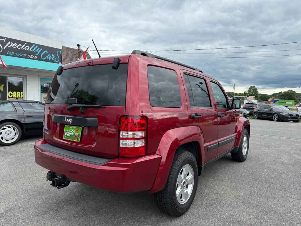 2012 Jeep Liberty Image 2