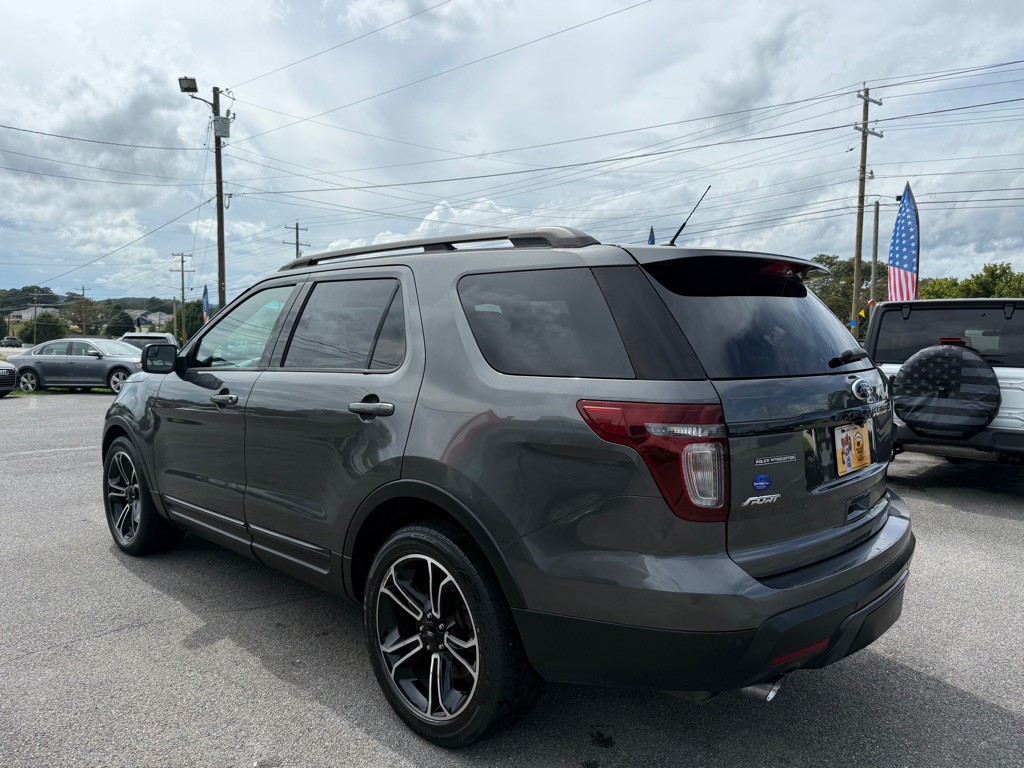 2015 Ford Explorer Image 4