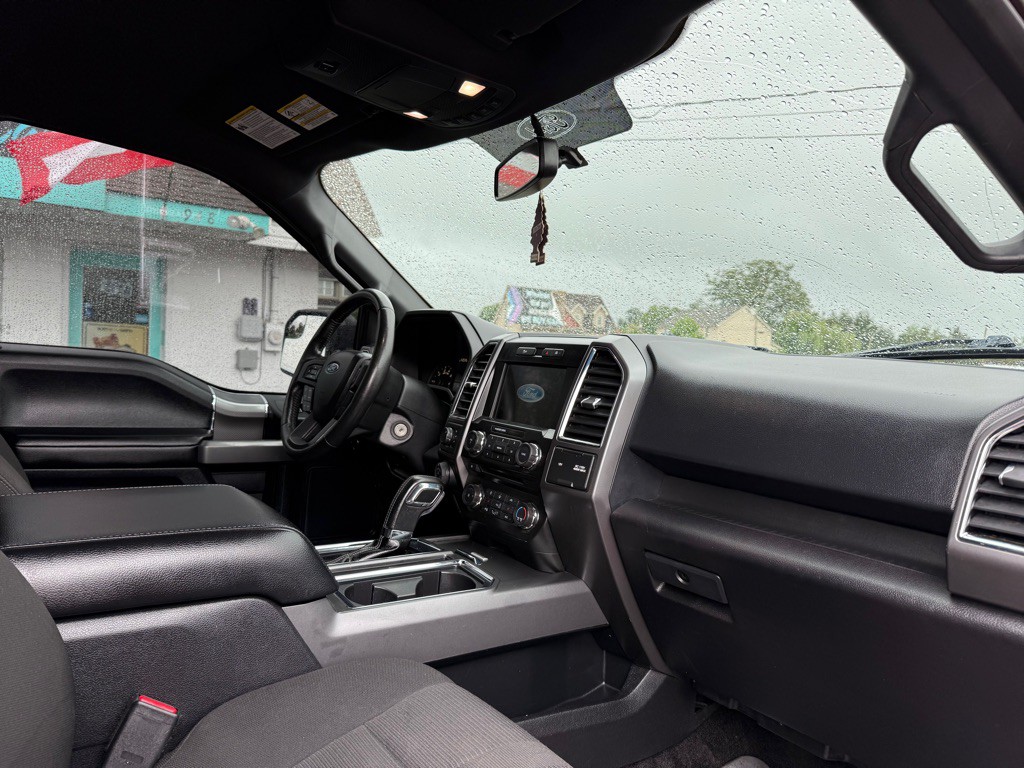 2017 Ford F-150 Image 12