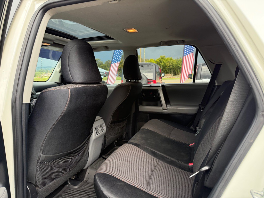 2011 Toyota 4Runner Image 8