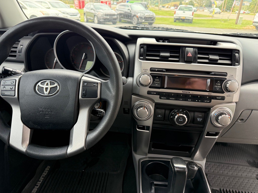 2011 Toyota 4Runner Image 12