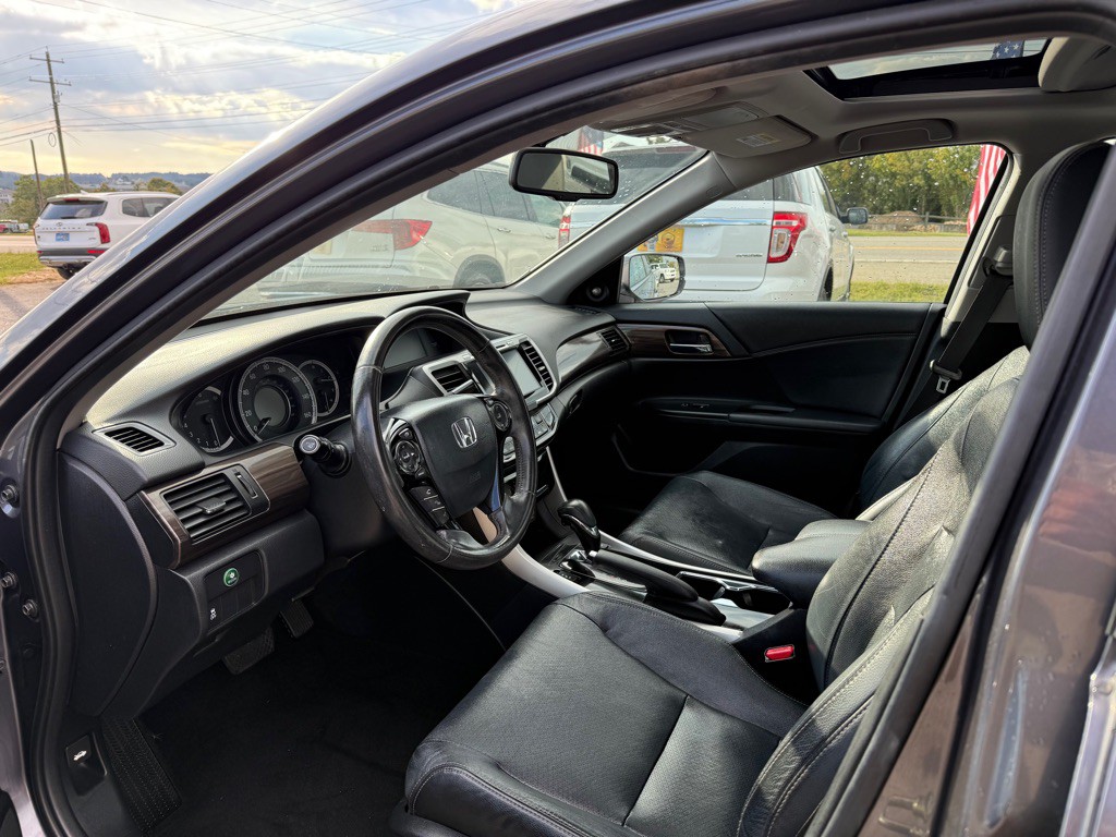 2017 Honda Accord Image 7