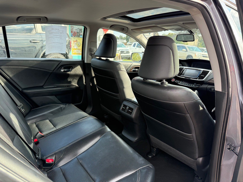 2017 Honda Accord Image 10
