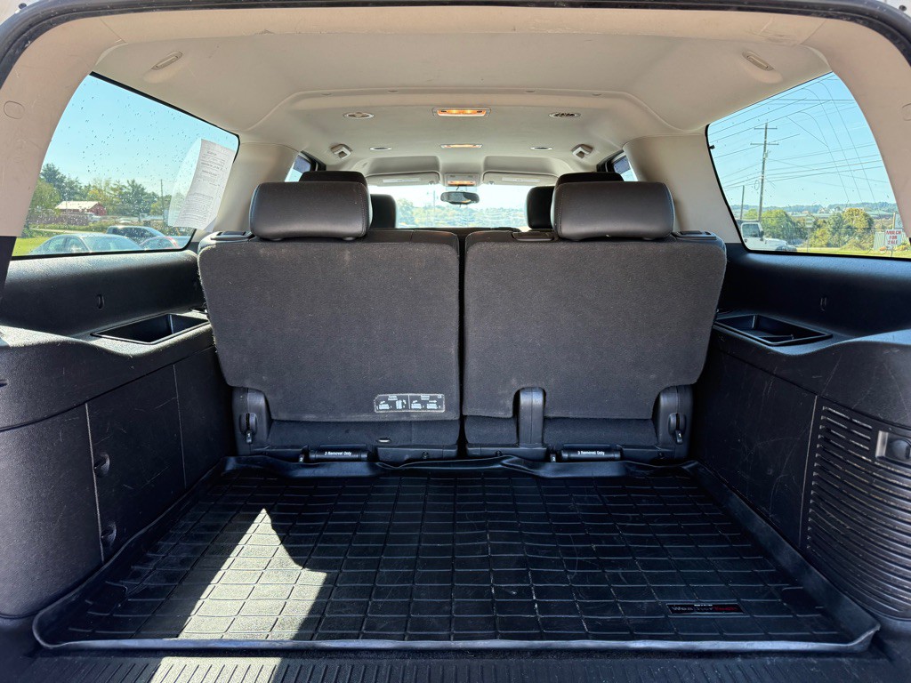 2013 Chevrolet Suburban Image 11