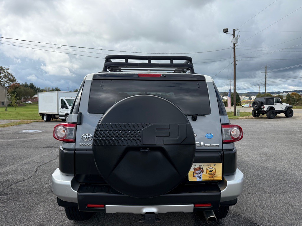 2014 Toyota FJ Cruiser Image 3