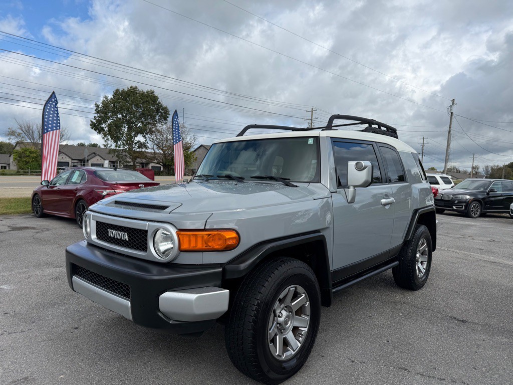 2014 Toyota FJ Cruiser Image 5