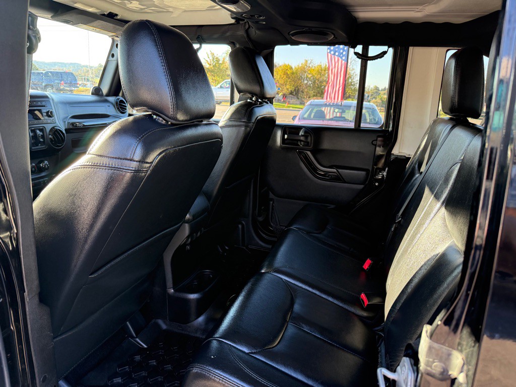 2014 Jeep Wrangler Unlimited Image 9