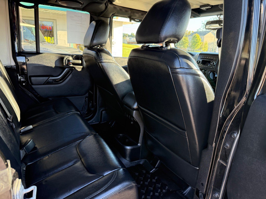2014 Jeep Wrangler Unlimited Image 11