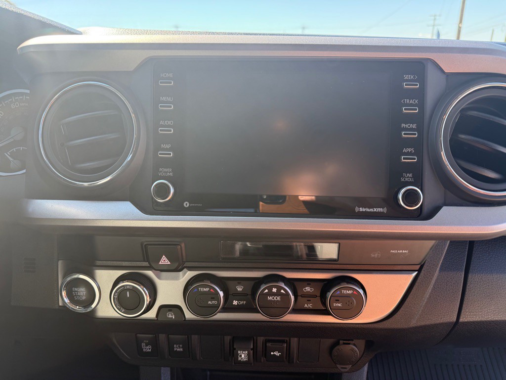 2023 Toyota Tacoma Image 14