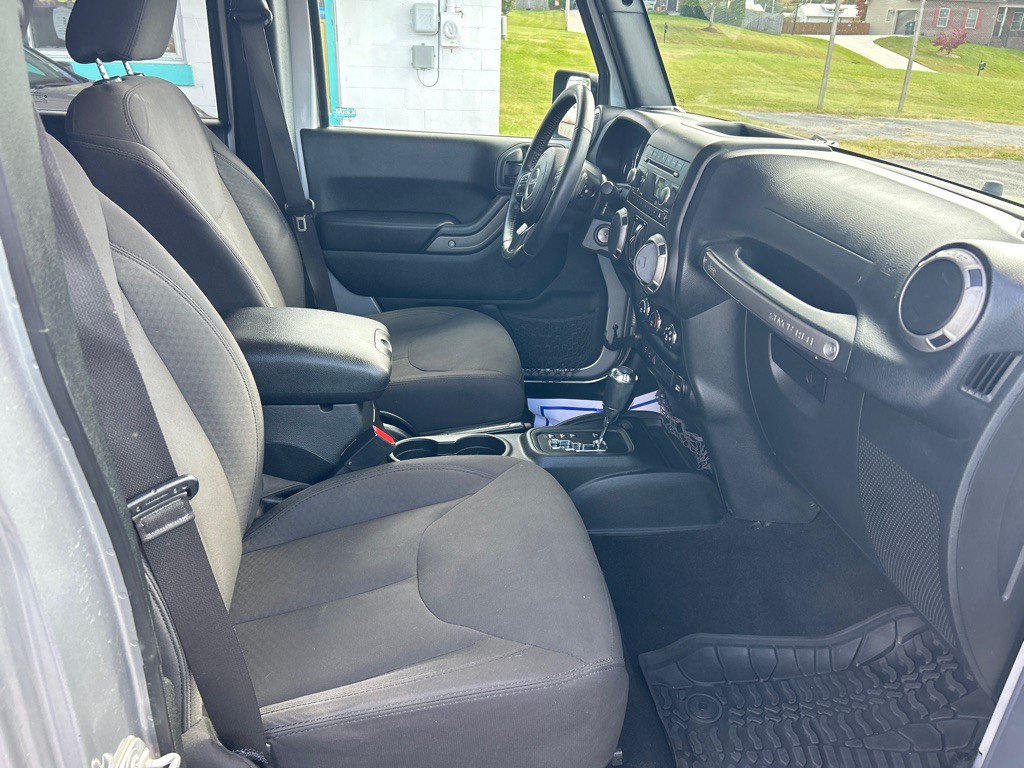 2017 Jeep Wrangler Unlimited Image 5