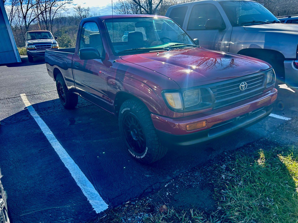 1996 Toyota Tacoma Image 1