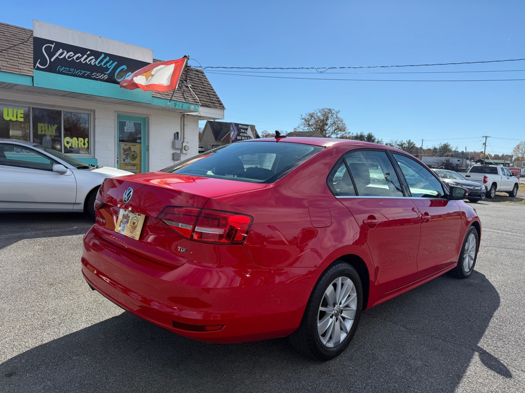 2015 Volkswagen Jetta Image 2