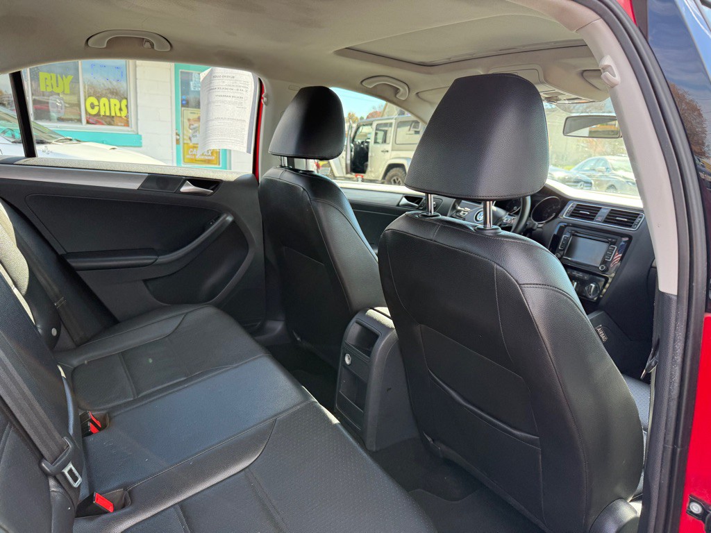 2015 Volkswagen Jetta Image 10
