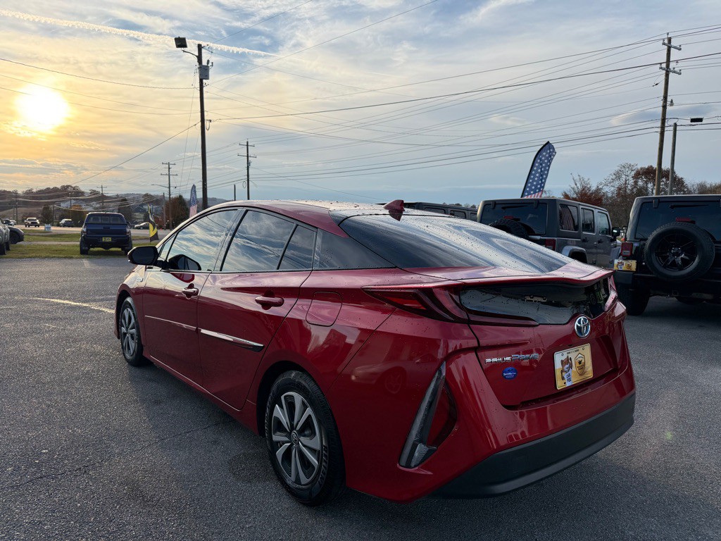 2018 Toyota Prius Image 17