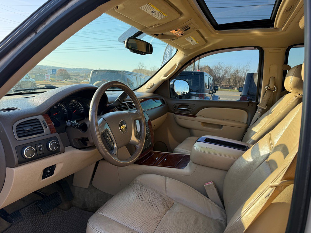 2012 Chevrolet Tahoe Image 8
