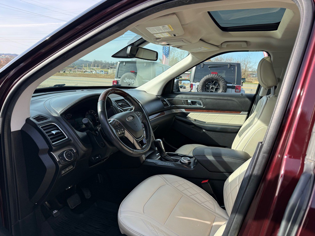 2018 Ford Explorer Image 6