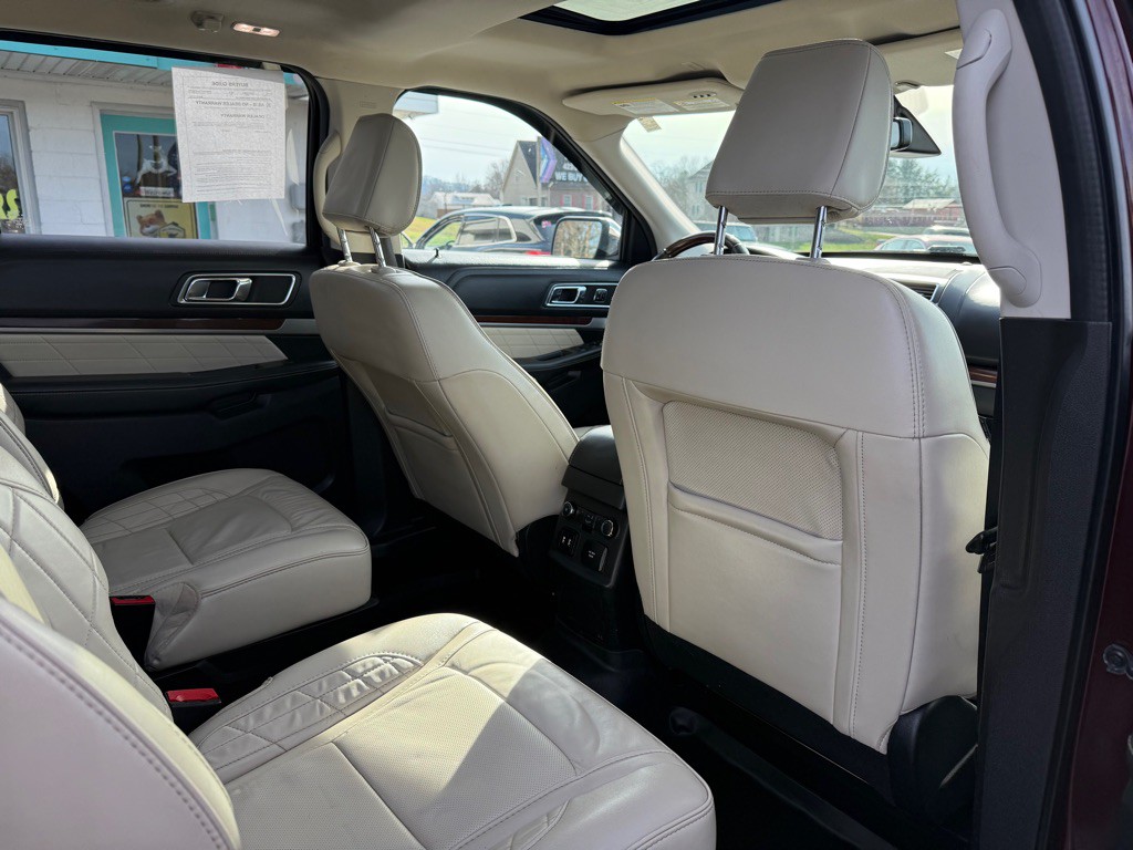 2018 Ford Explorer Image 11