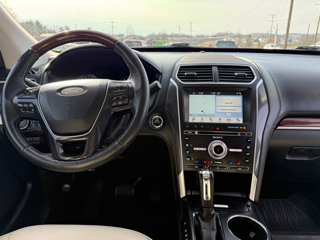 2018 Ford Explorer Image 13