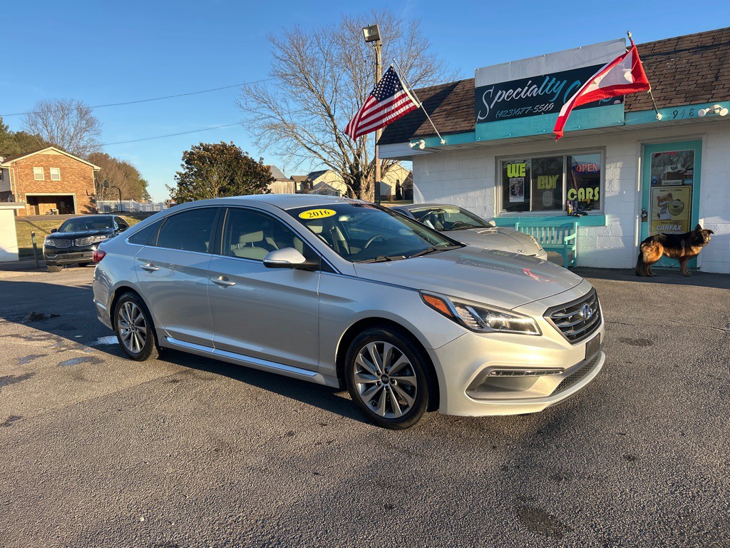2016 Hyundai Sonata Image 1