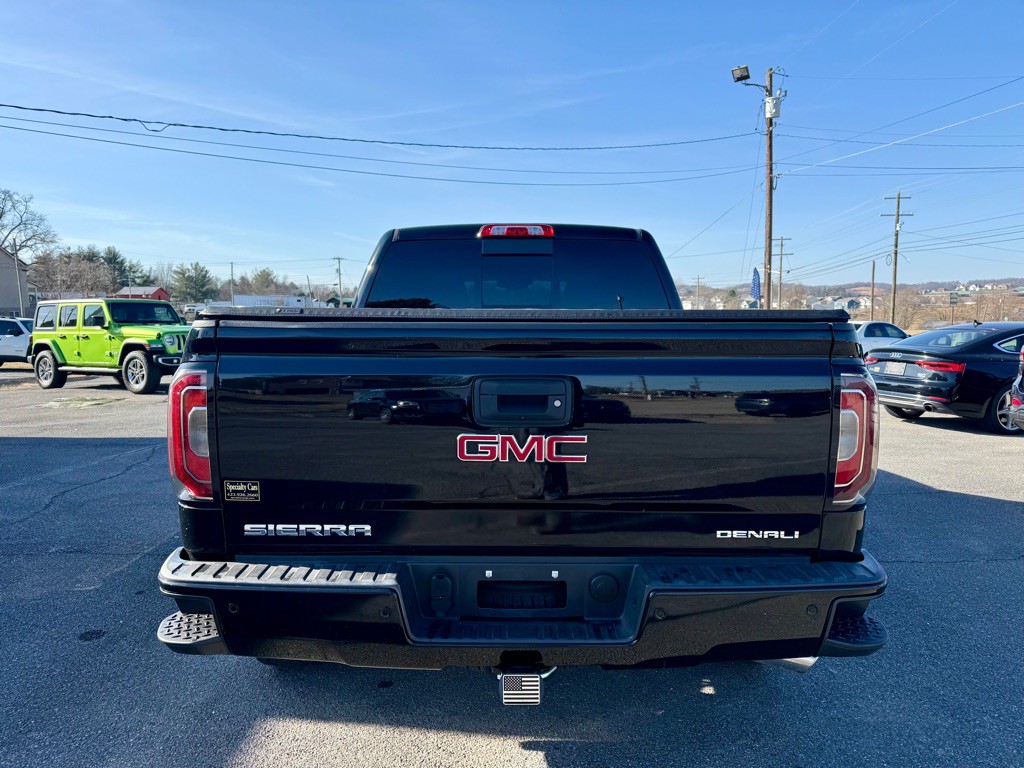 2017 GMC Sierra Image 3