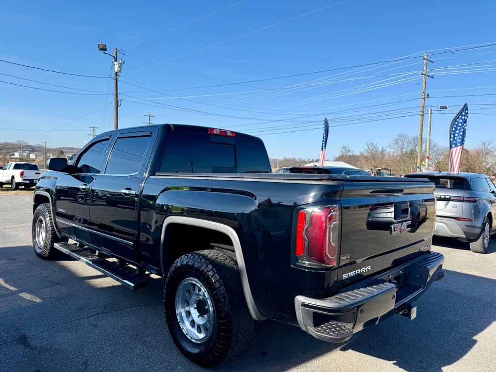 2017 GMC Sierra Image 4