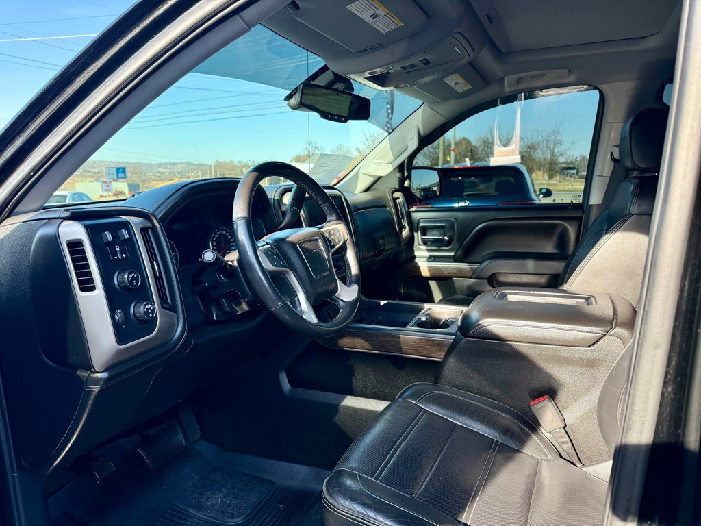 2017 GMC Sierra Image 8