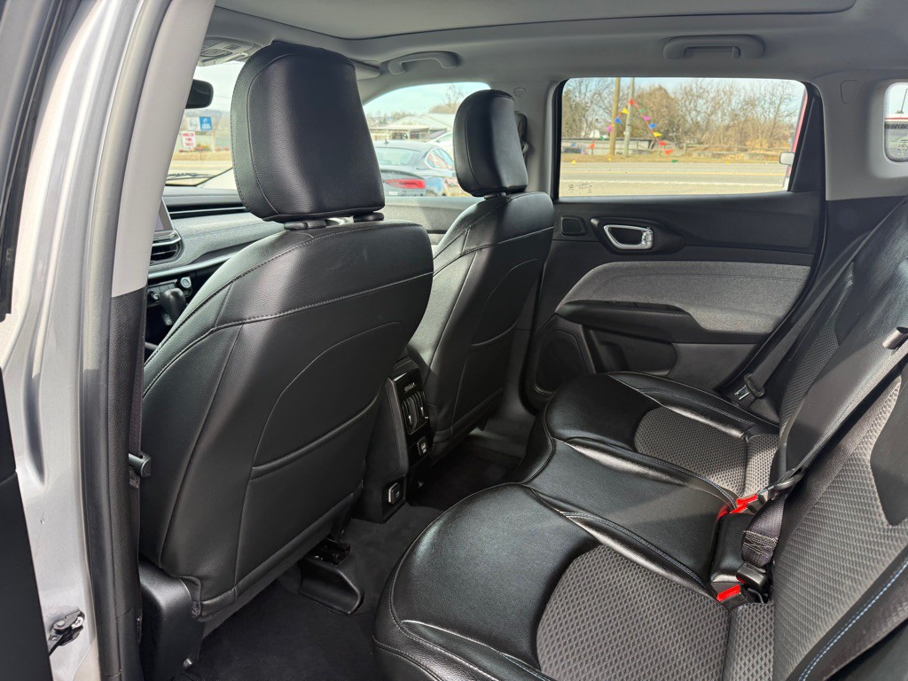 2022 Jeep Compass Image 8