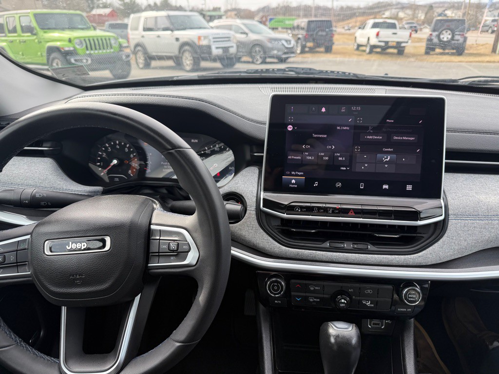 2022 Jeep Compass Image 12