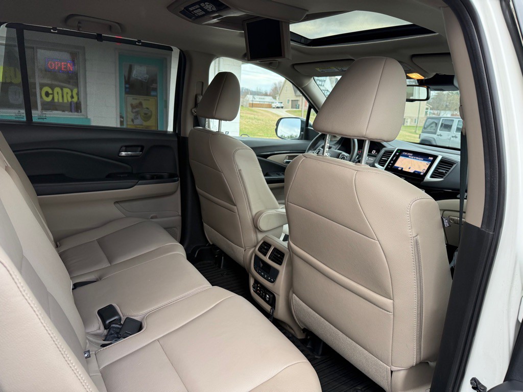 2016 Honda Pilot Image 14