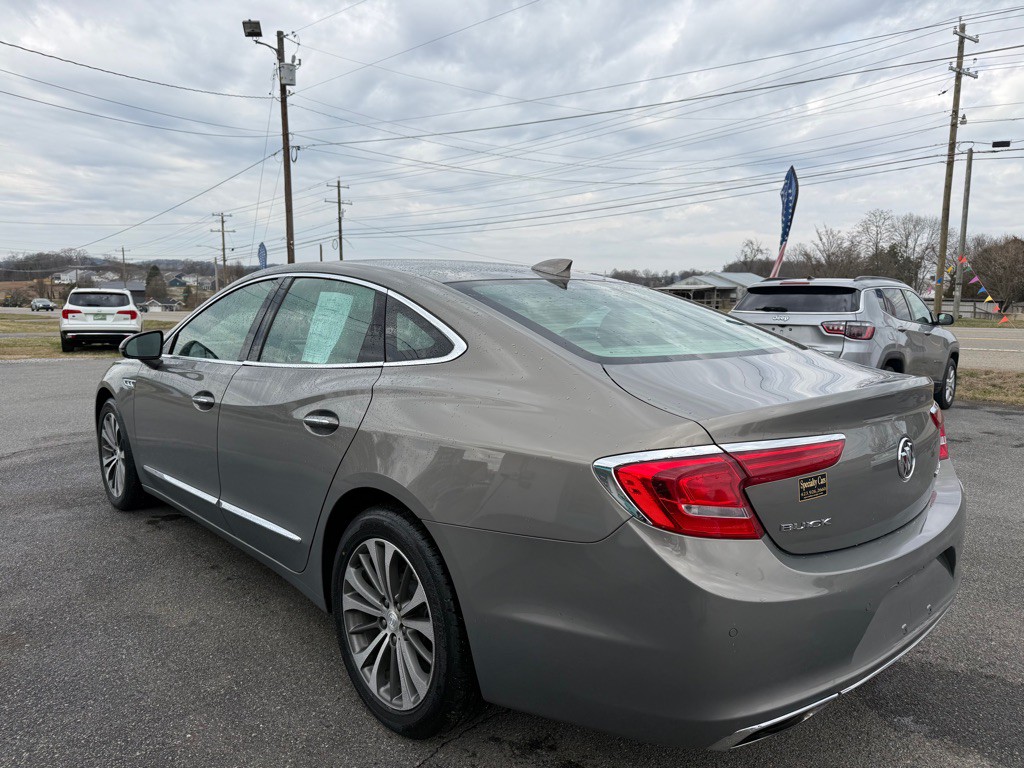 2017 Buick Lacrosse Image 4