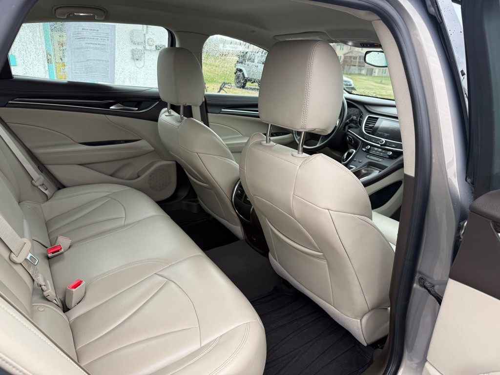 2017 Buick Lacrosse Image 11