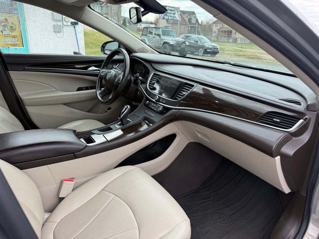 2017 Buick Lacrosse Image 12