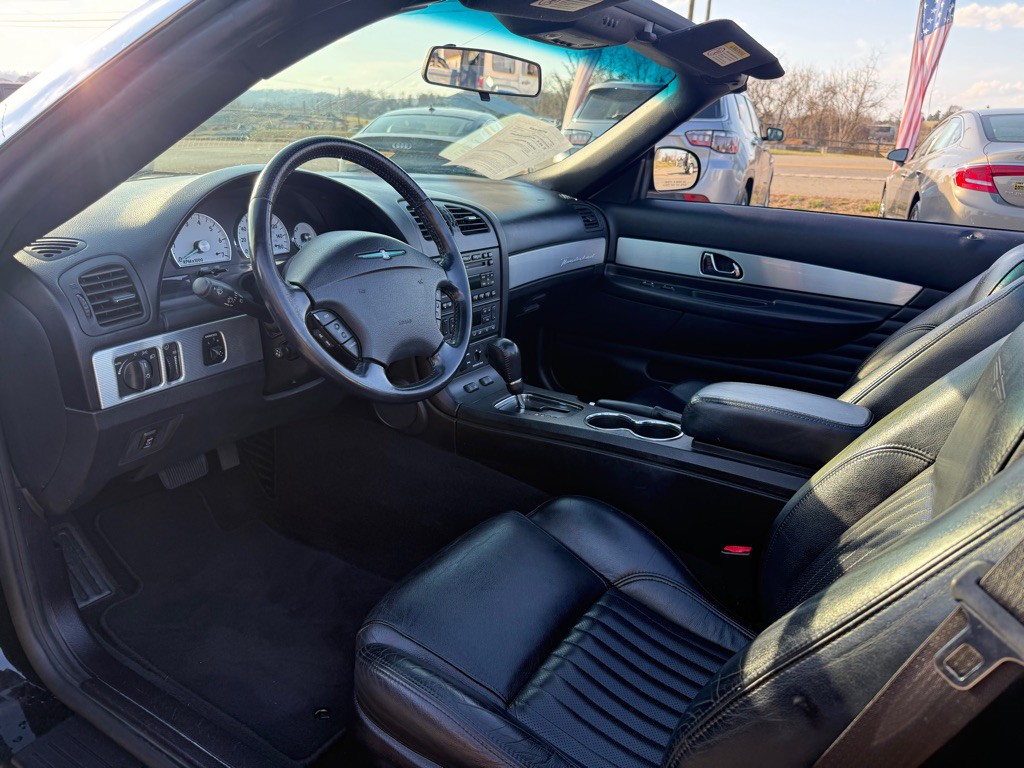 2004 Ford Thunderbird Image 7