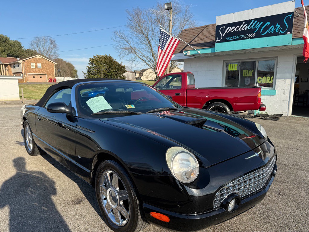 2004 Ford Thunderbird Image 10