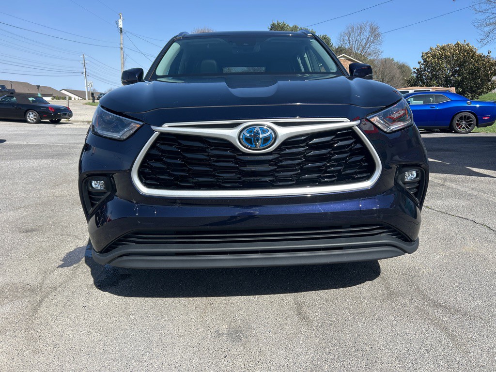 2021 Toyota Highlander Image 2
