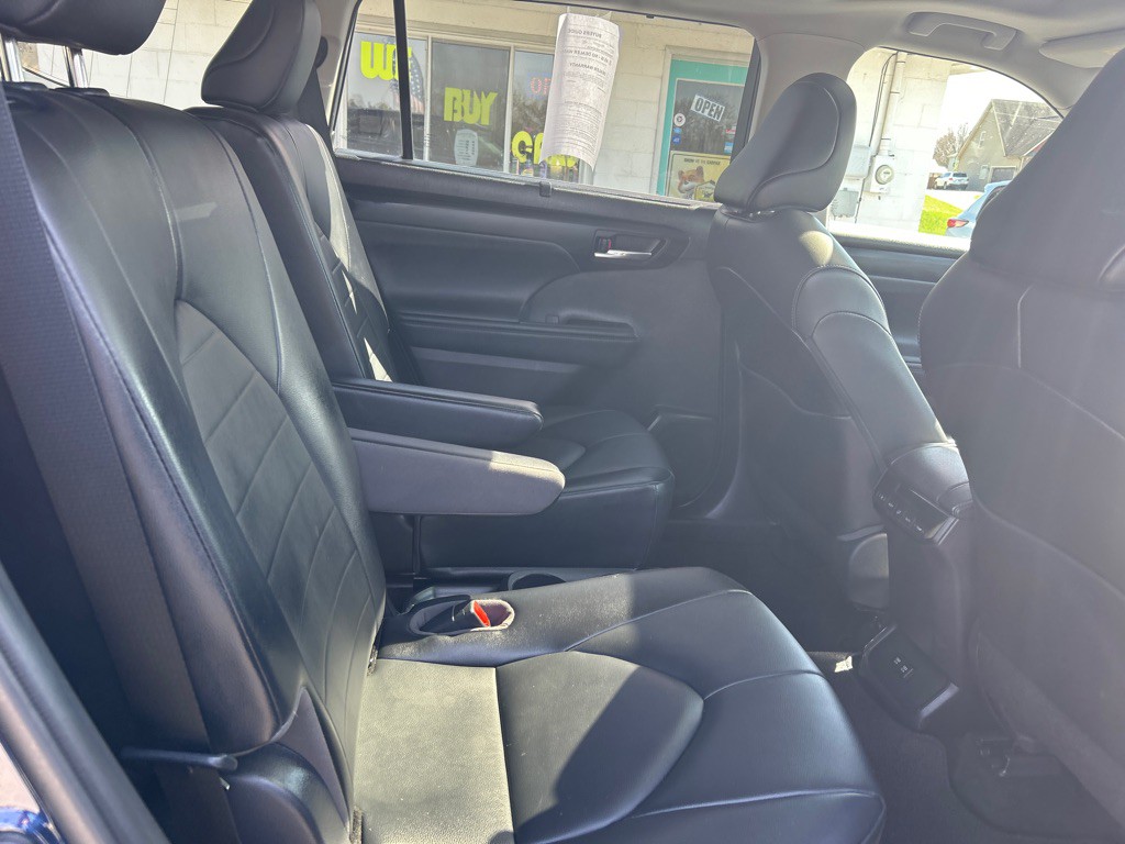 2021 Toyota Highlander Image 6