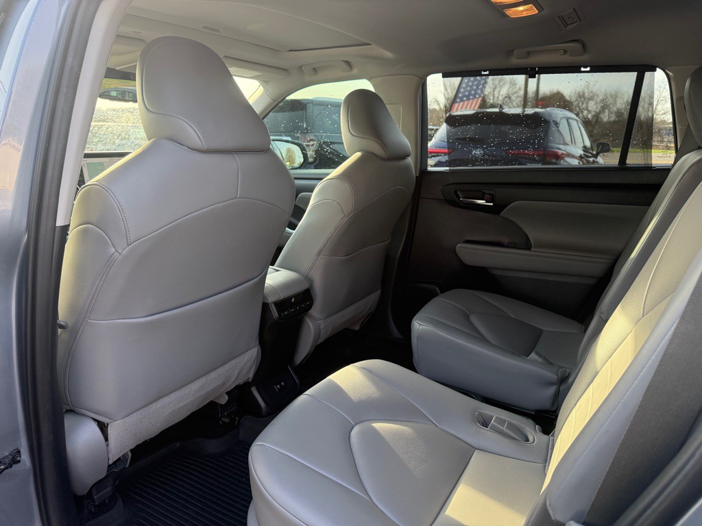 2020 Toyota Highlander Image 9