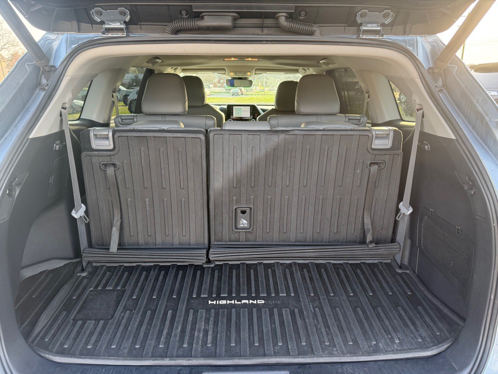 2020 Toyota Highlander Image 12