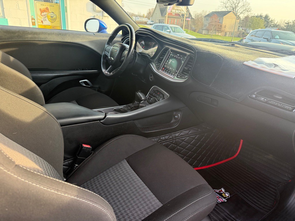 2021 Dodge Challenger Image 10