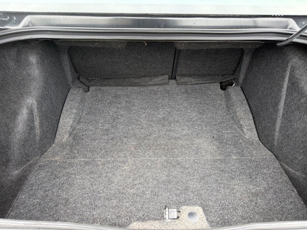 2010 Dodge Challenger Image 9