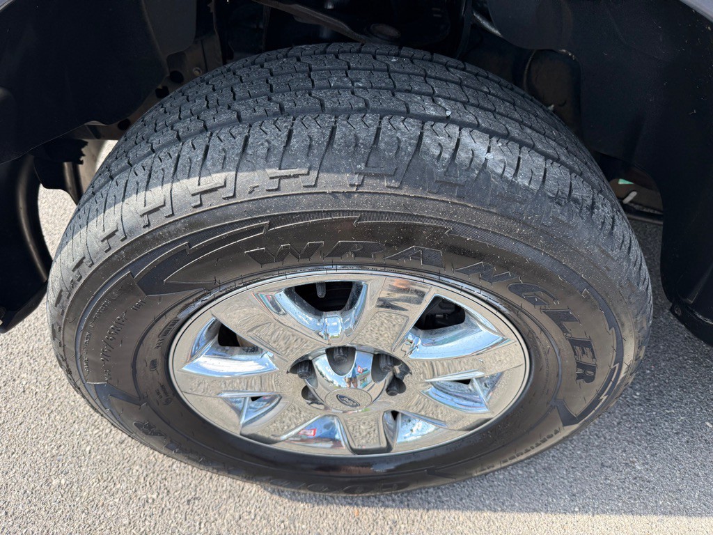 2013 Ford F-150 Image 12