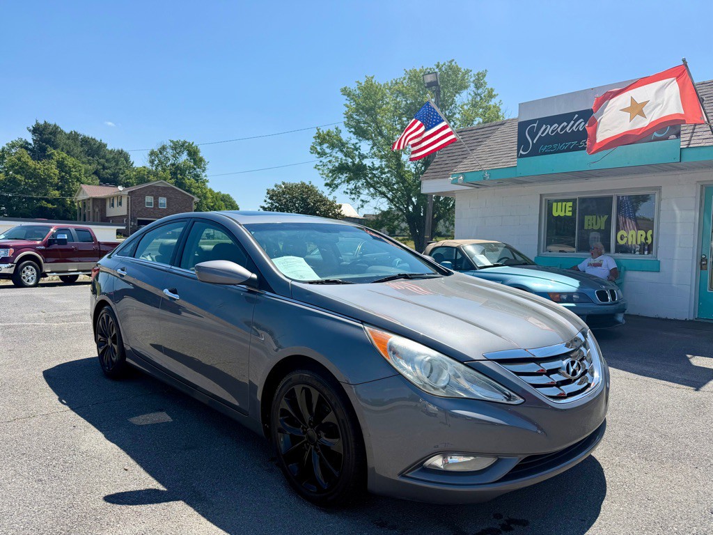 2012 Hyundai Sonata Image 1
