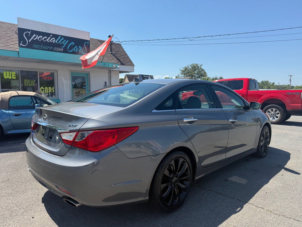 2012 Hyundai Sonata Image 2