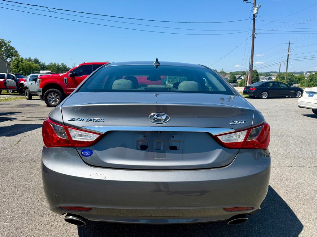 2012 Hyundai Sonata Image 3