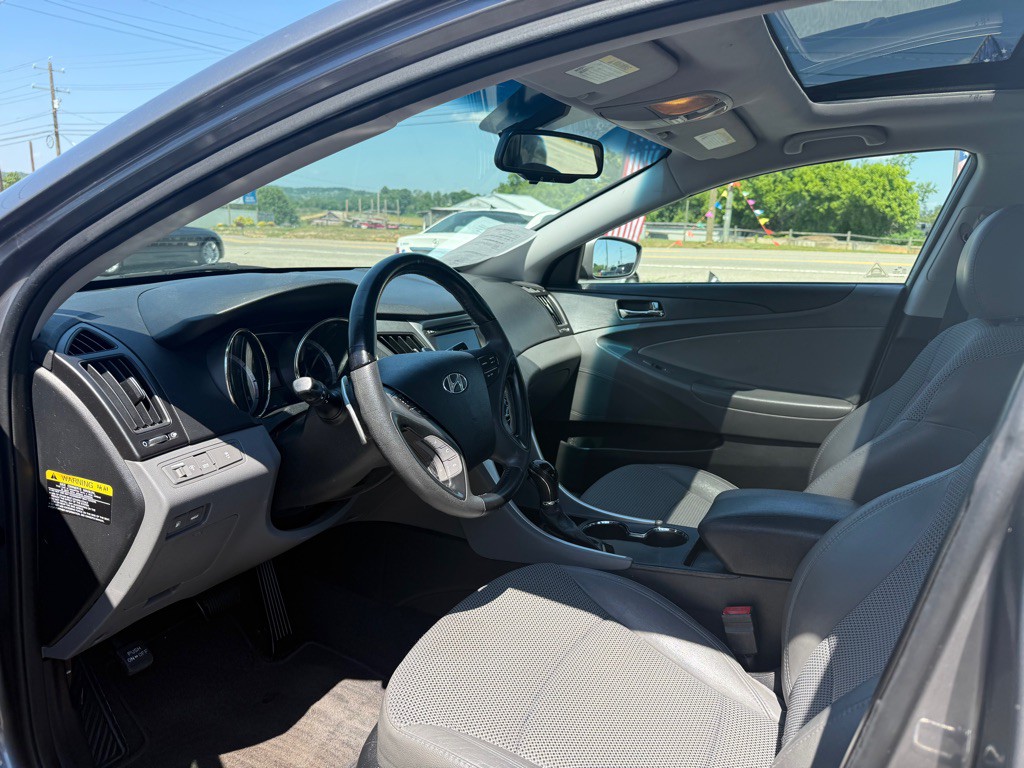 2012 Hyundai Sonata Image 7
